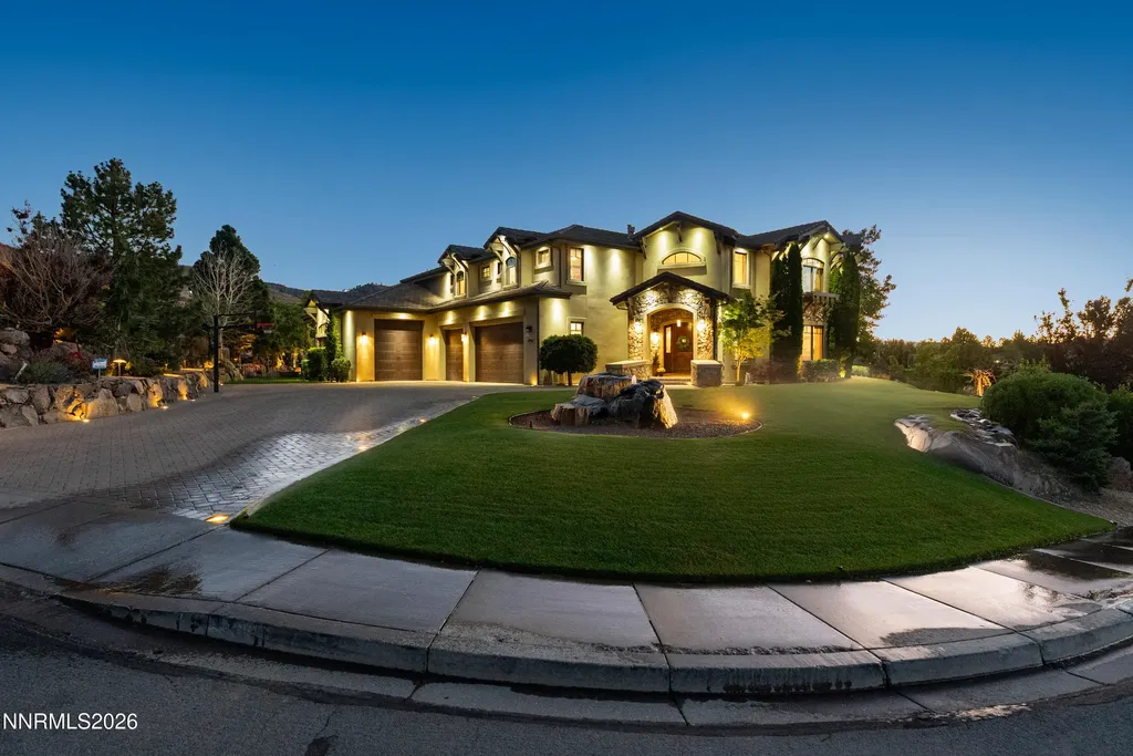 4816 Piney Woods Reno NV 89519