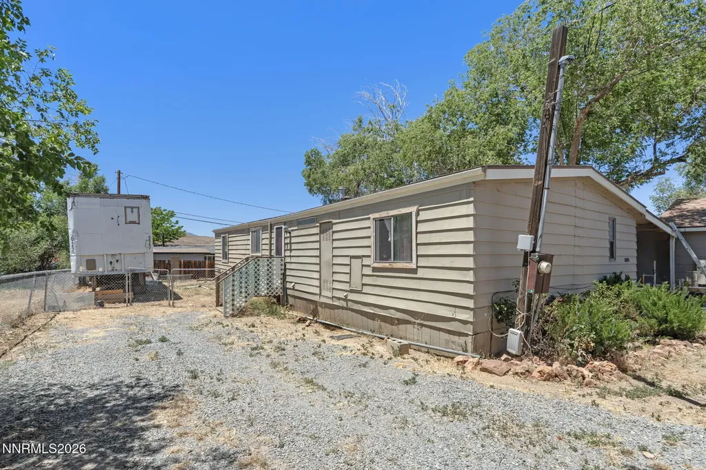 5385 Madeiros Sun Valley NV 89433