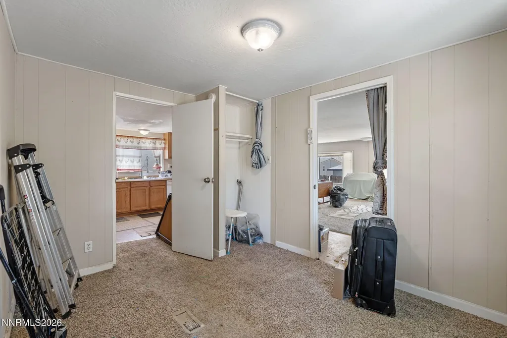 5385 Madeiros Sun Valley NV 89433