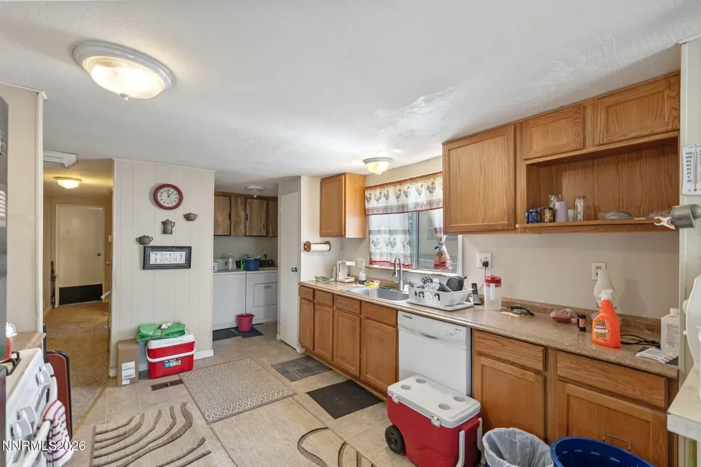 5385 Madeiros Sun Valley NV 89433