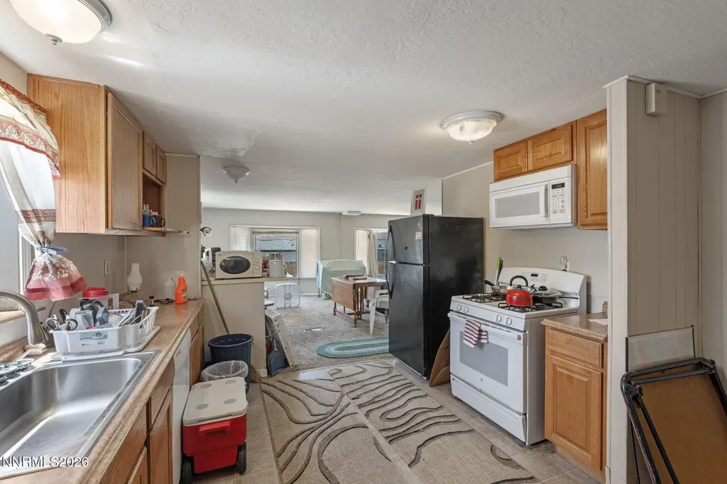 5385 Madeiros Sun Valley NV 89433