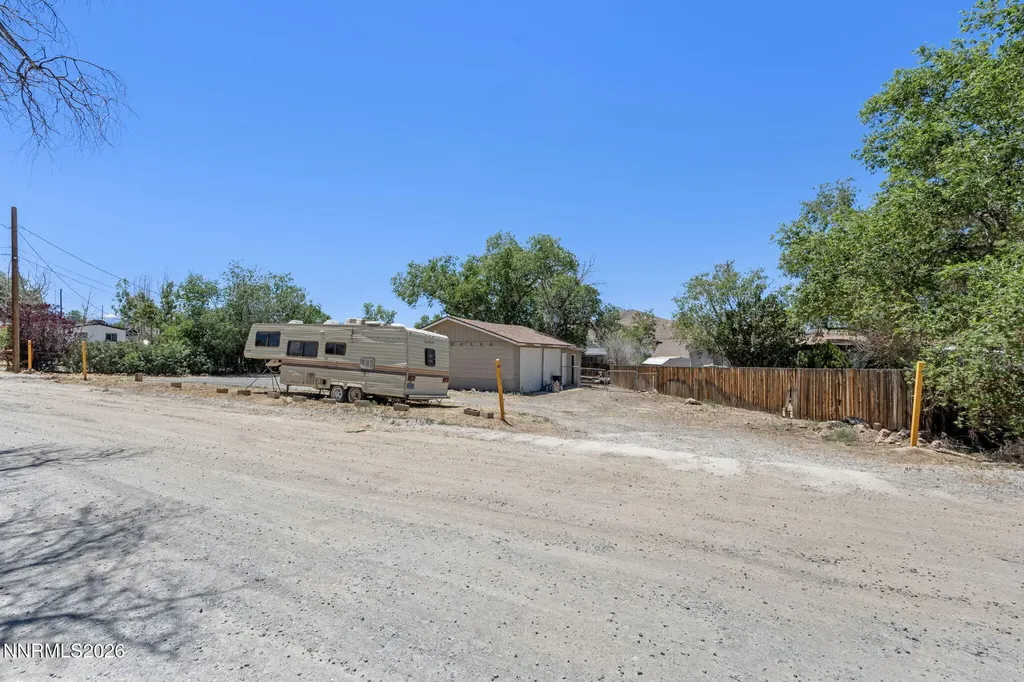 5385 Madeiros Sun Valley NV 89433