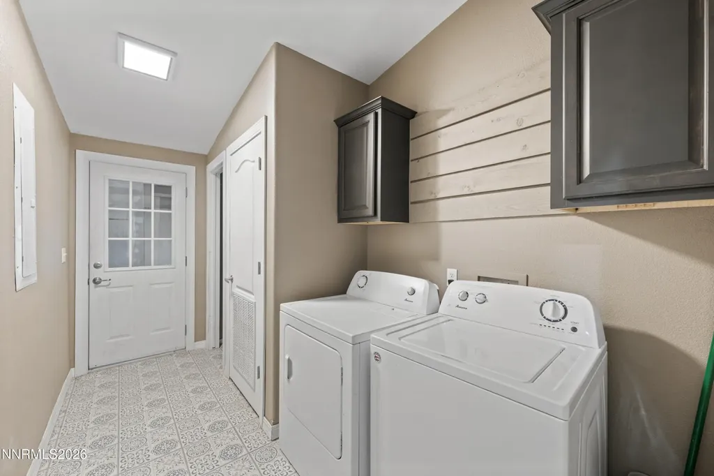 16105 Frontier Reno NV 89508