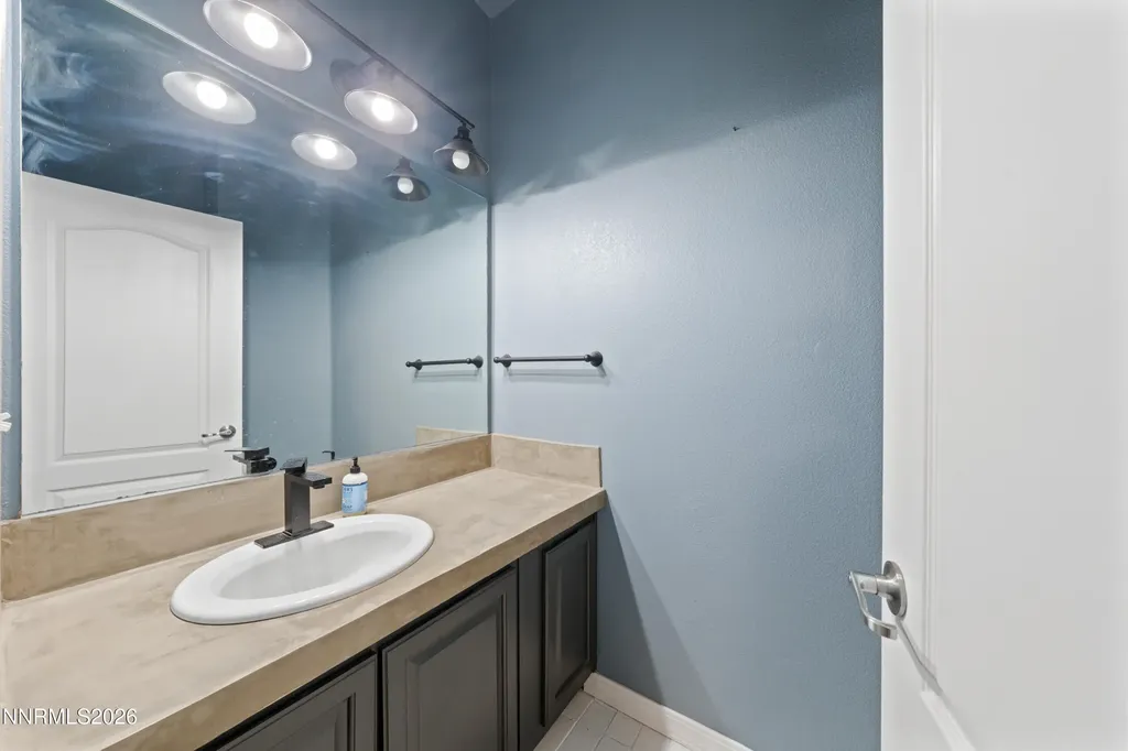 16105 Frontier Reno NV 89508