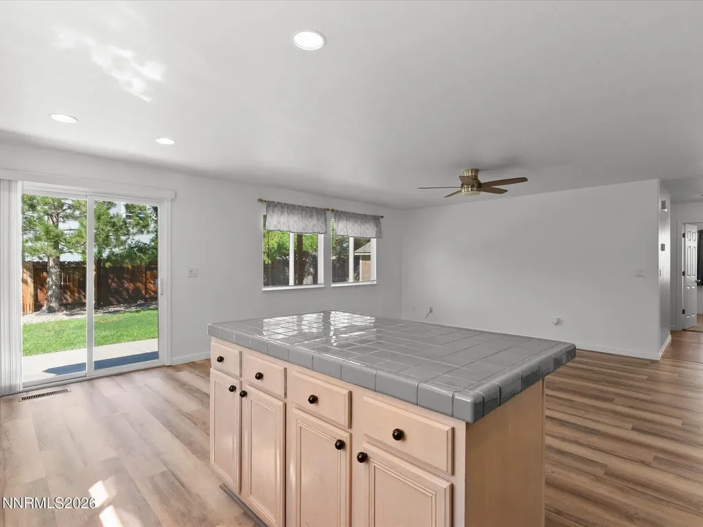 2890 Royal Sage Reno NV 89503
