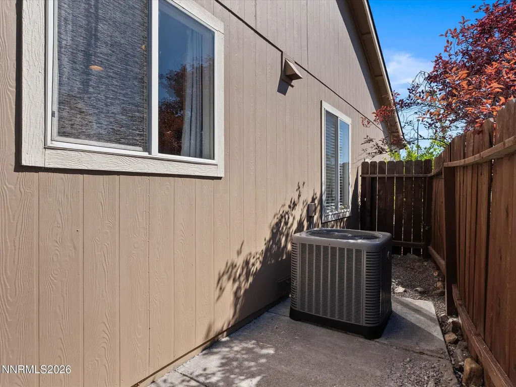 2890 Royal Sage Reno NV 89503