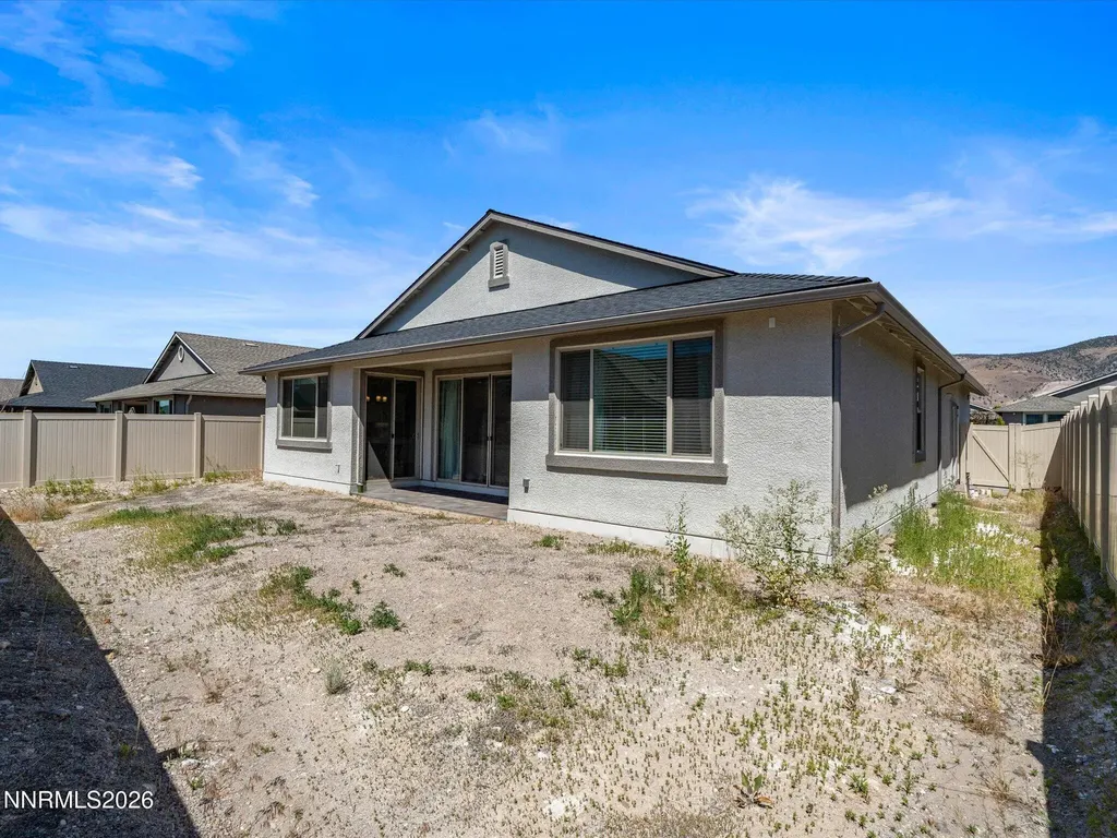 11197 Grazing Cattle Reno NV 89521
