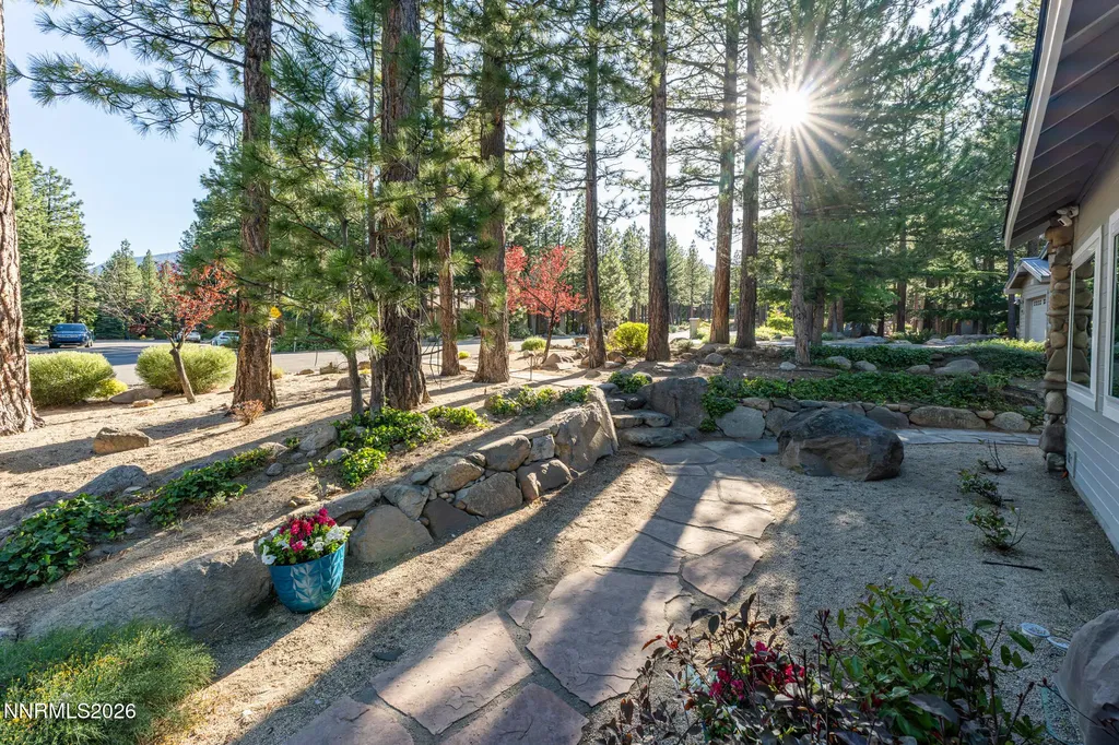 525 Piney Creek Reno NV 89511