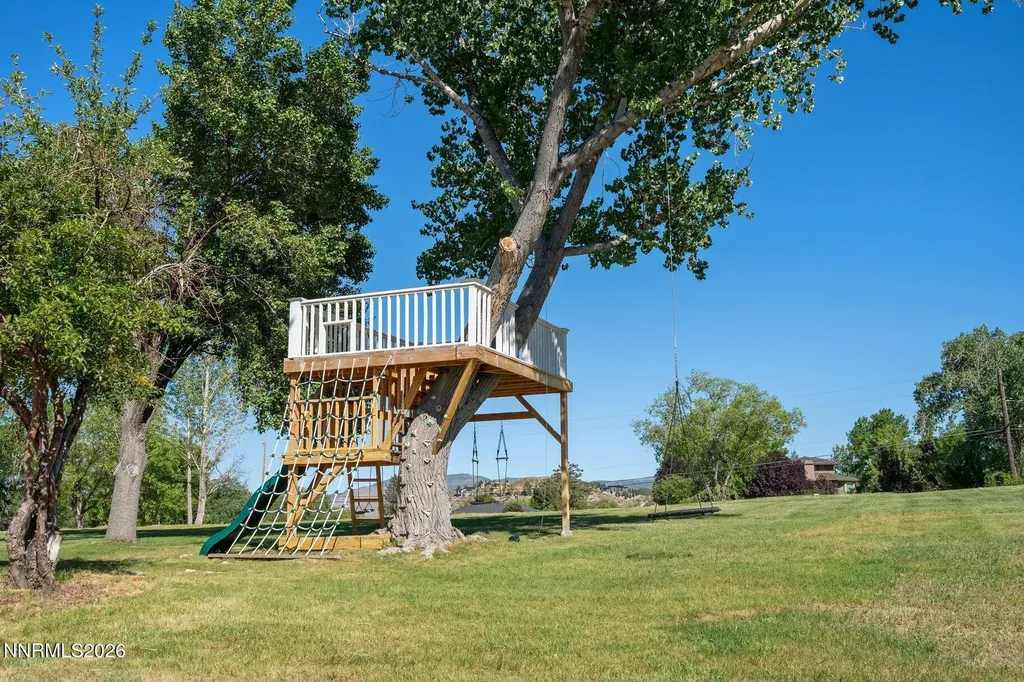 3855 Fairview Reno NV 89511
