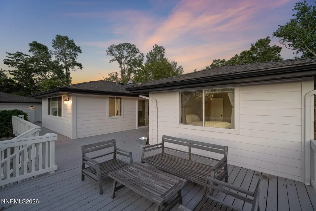 3855 Fairview Reno NV 89511