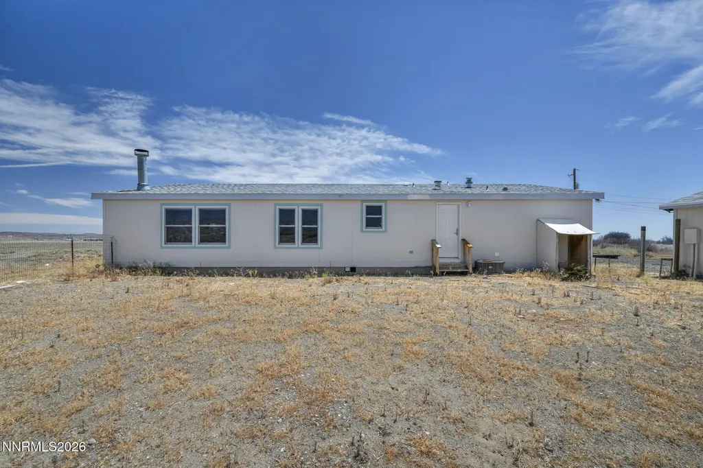 3065 Dayton Silver Springs NV 89429