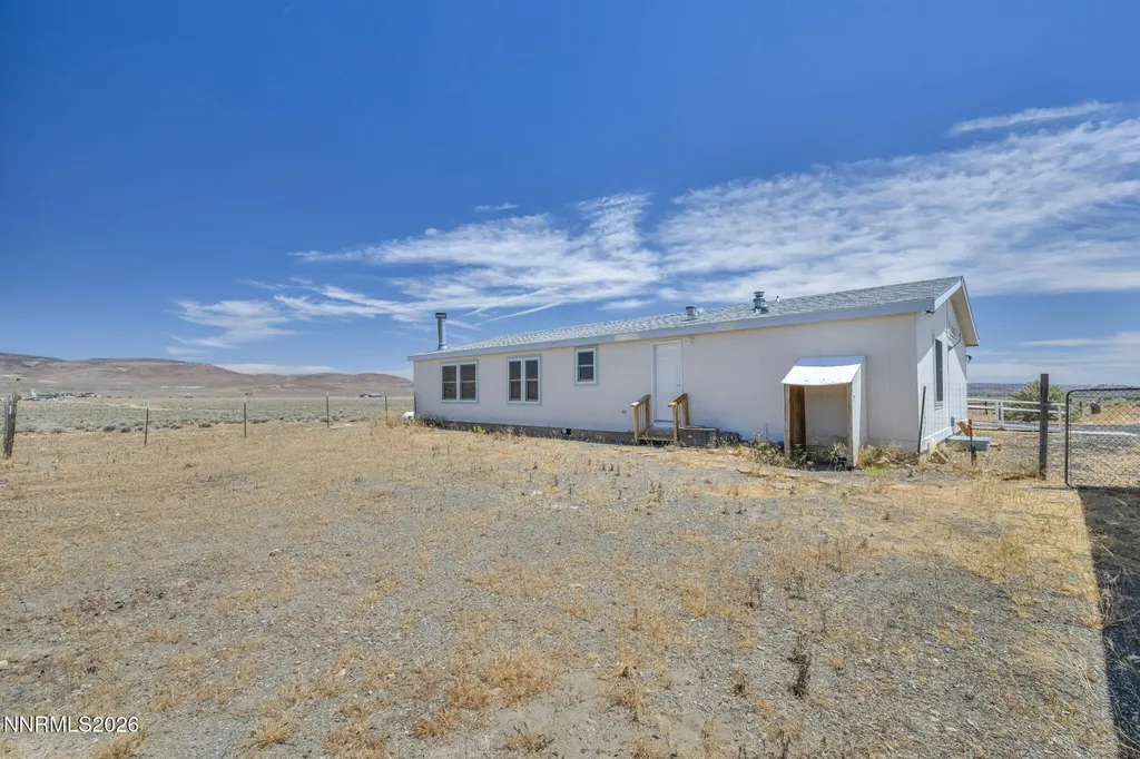 3065 Dayton Silver Springs NV 89429
