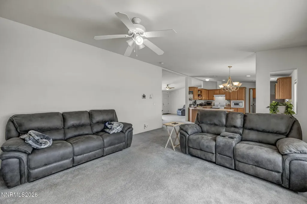 3065 Dayton Silver Springs NV 89429