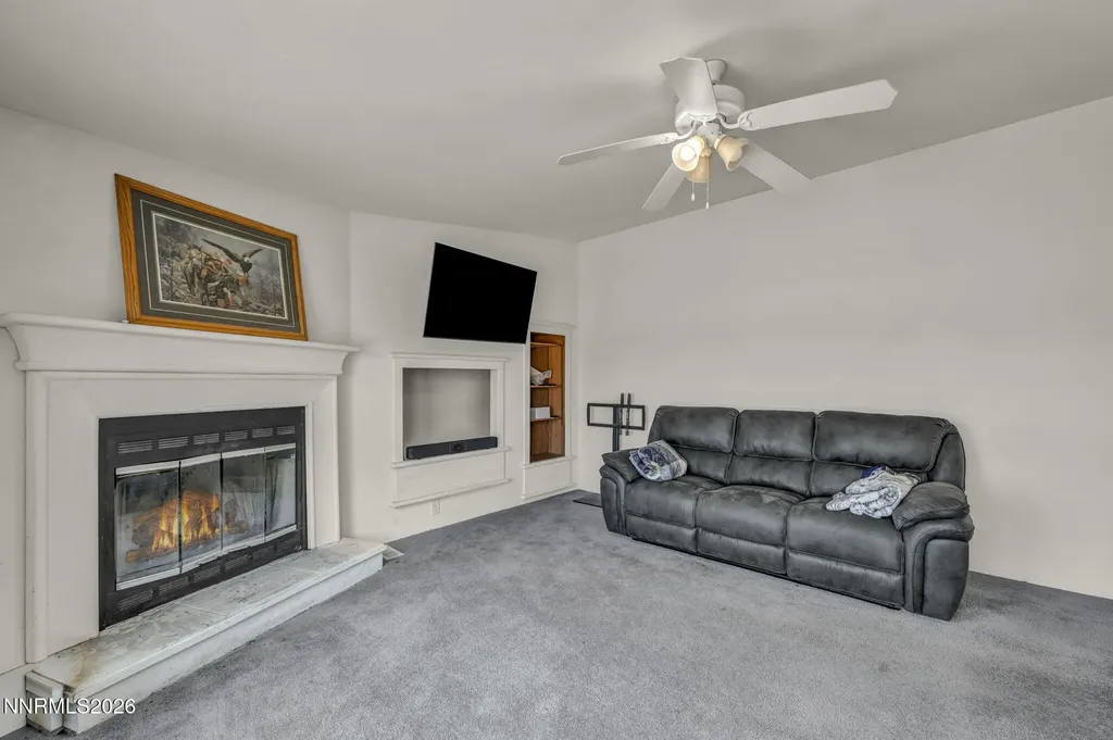 3065 Dayton Silver Springs NV 89429