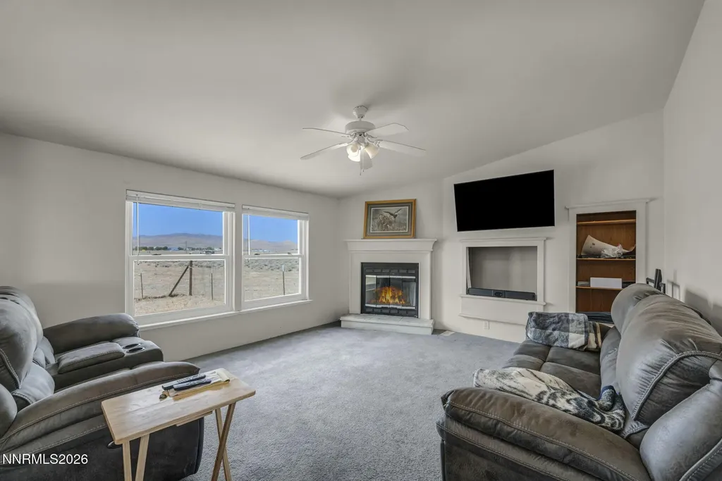 3065 Dayton Silver Springs NV 89429