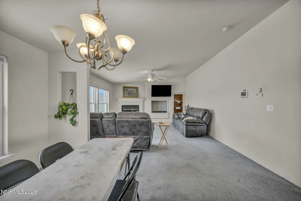 3065 Dayton Silver Springs NV 89429