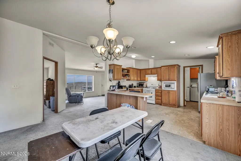 3065 Dayton Silver Springs NV 89429