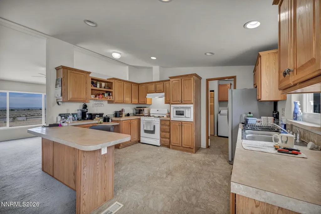3065 Dayton Silver Springs NV 89429
