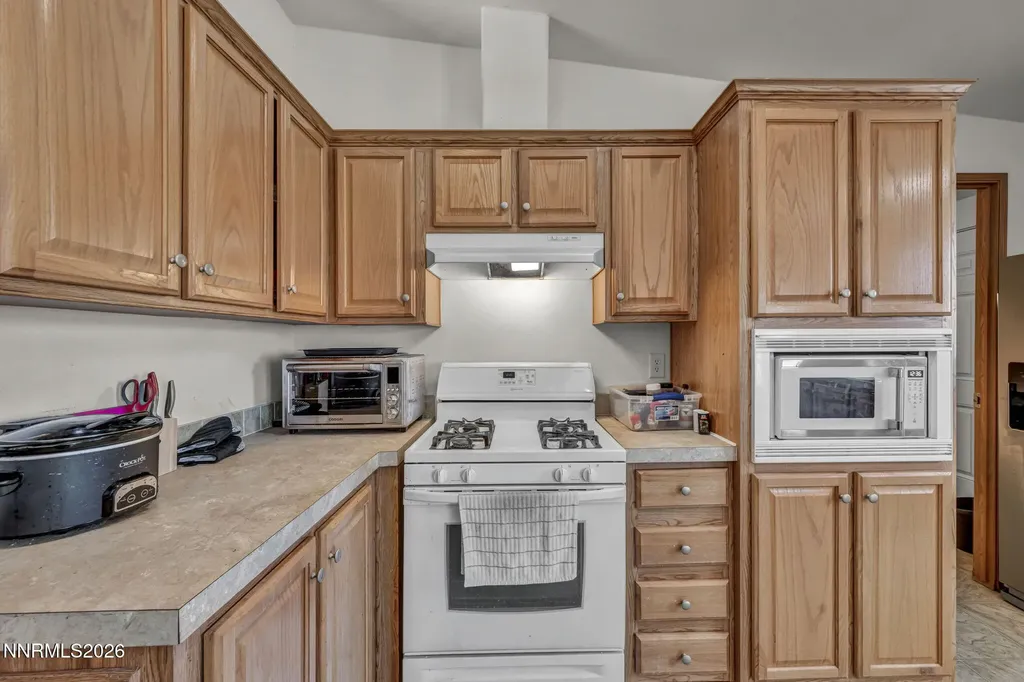 3065 Dayton Silver Springs NV 89429