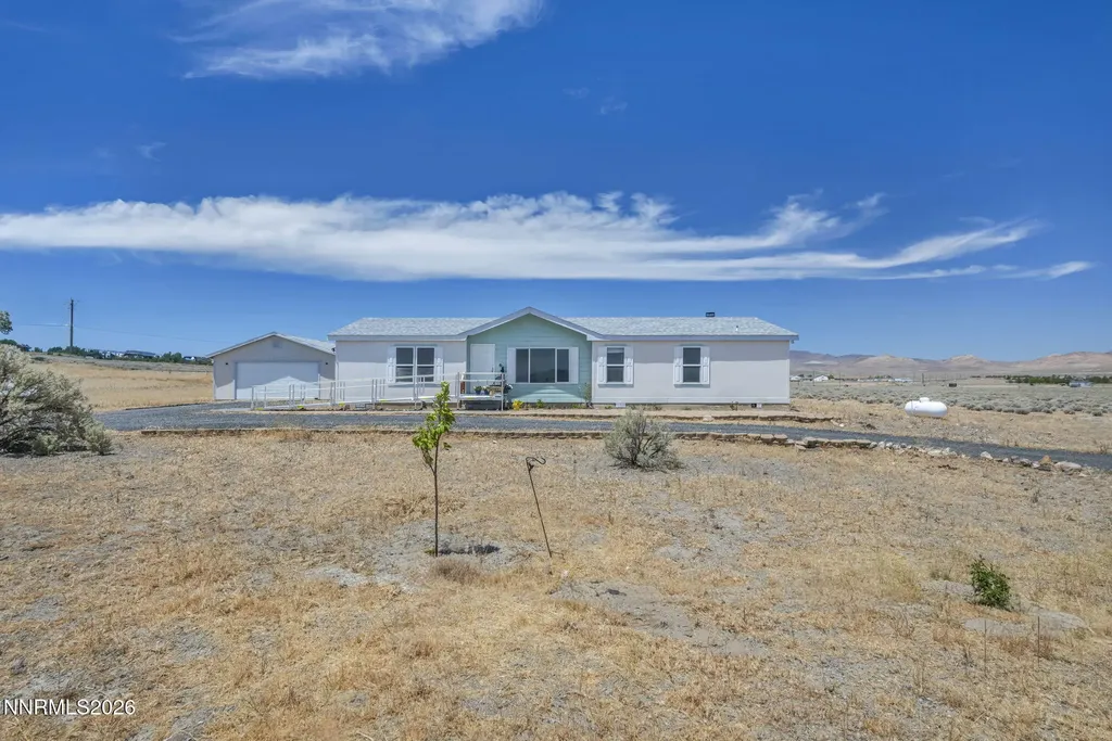 3065 Dayton Silver Springs NV 89429