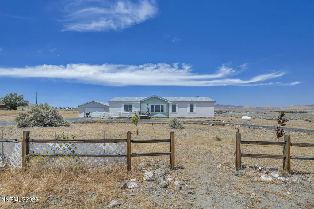 3065 Dayton Silver Springs NV 89429