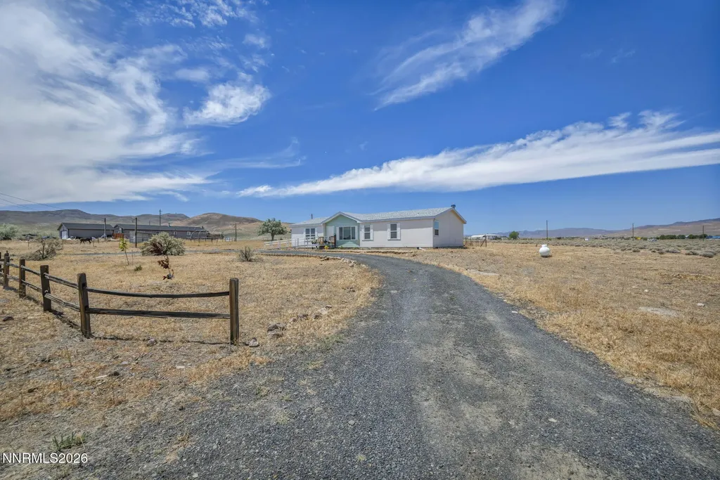 3065 Dayton Silver Springs NV 89429