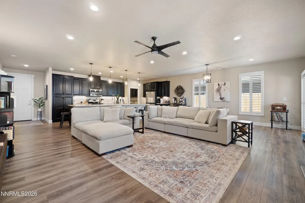 752 Cottage Gardnerville NV 89460