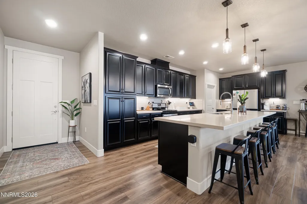 752 Cottage Gardnerville NV 89460