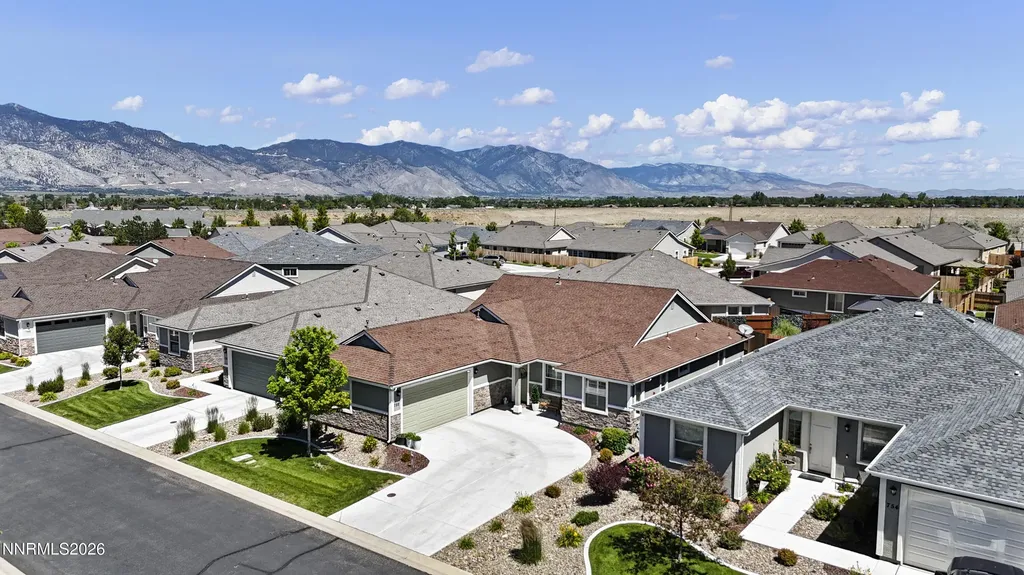 752 Cottage Gardnerville NV 89460