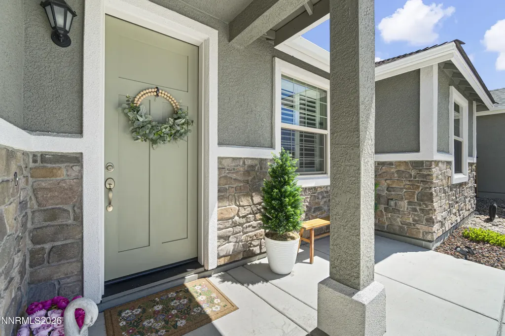 752 Cottage Gardnerville NV 89460