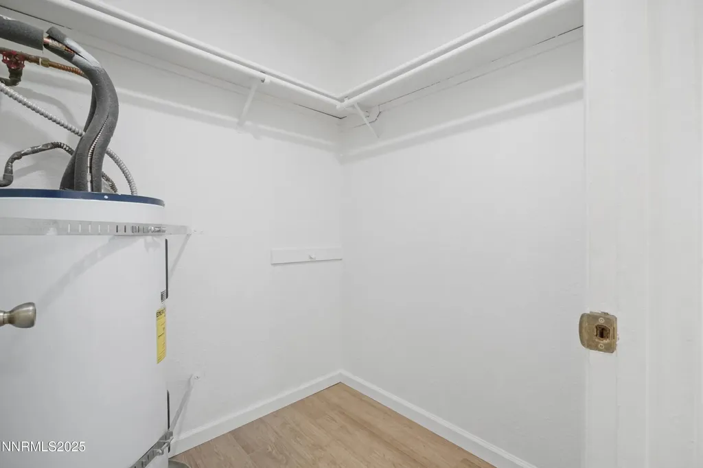 2085 Highview Reno NV 89512