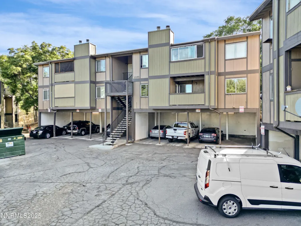2085 Highview Reno NV 89512