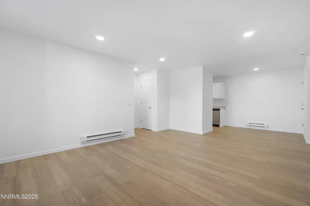 2085 Highview Reno NV 89512