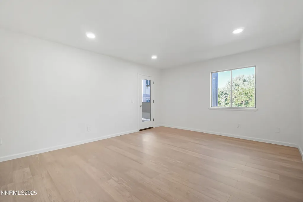 2085 Highview Reno NV 89512