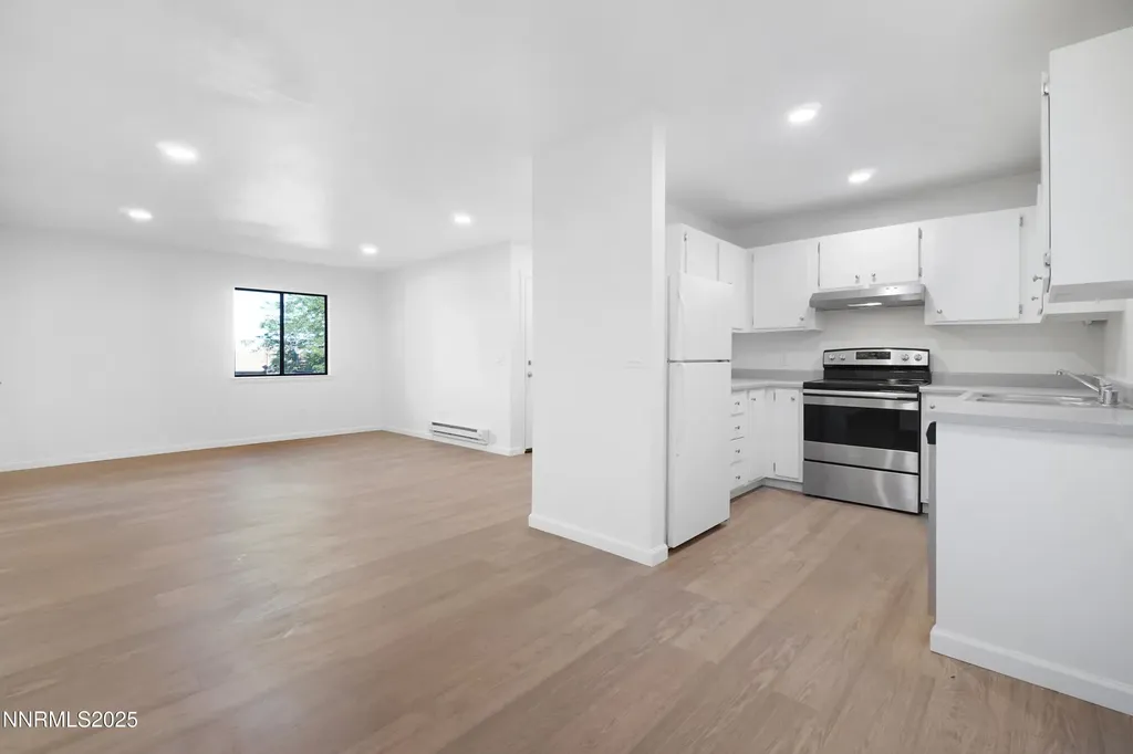 2085 Highview Reno NV 89512