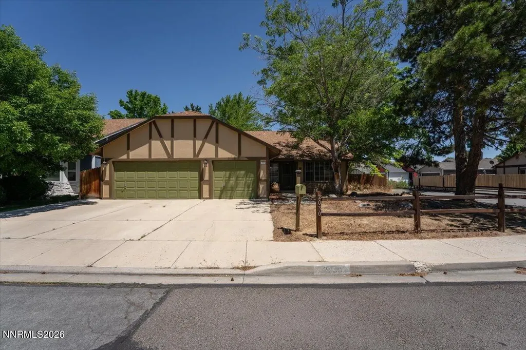 2030 Woodhaven Sparks NV 89434