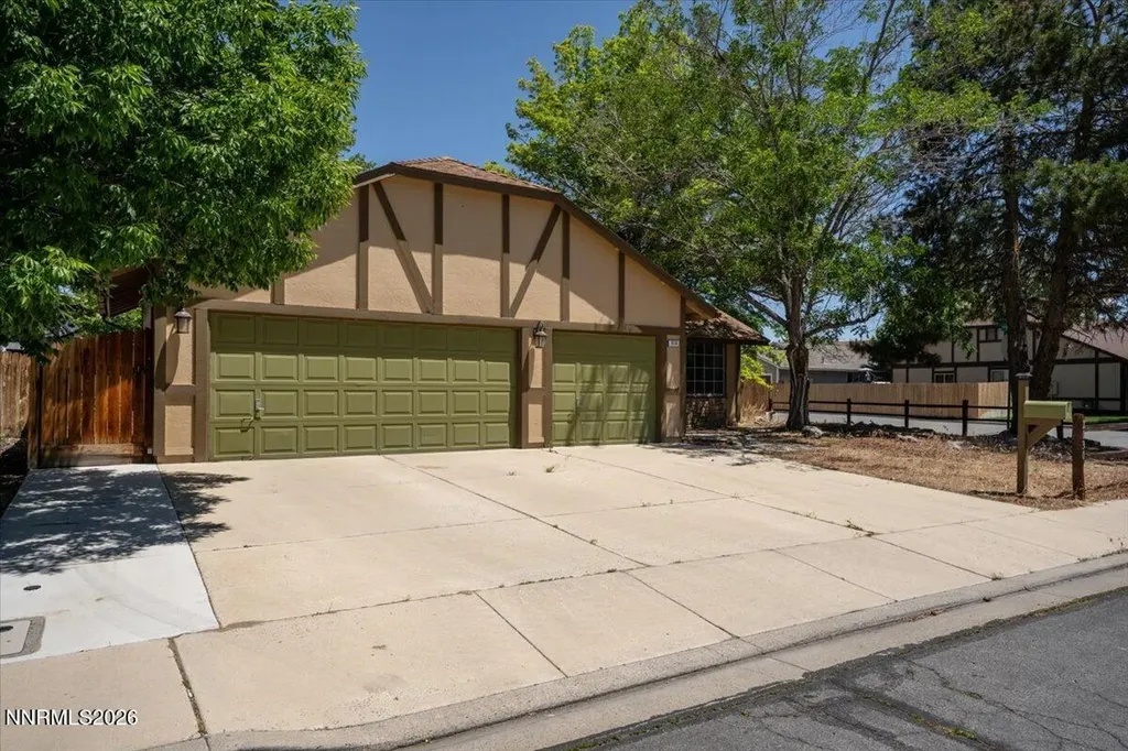 2030 Woodhaven Sparks NV 89434