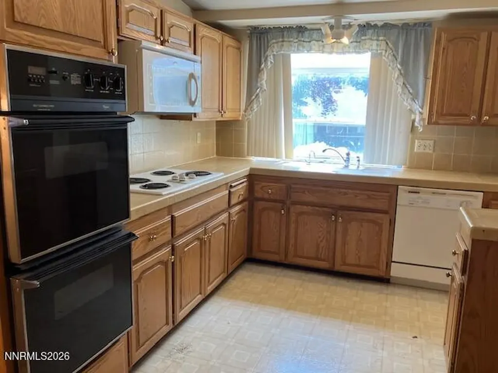 840 Meadow Springs Reno NV 89509