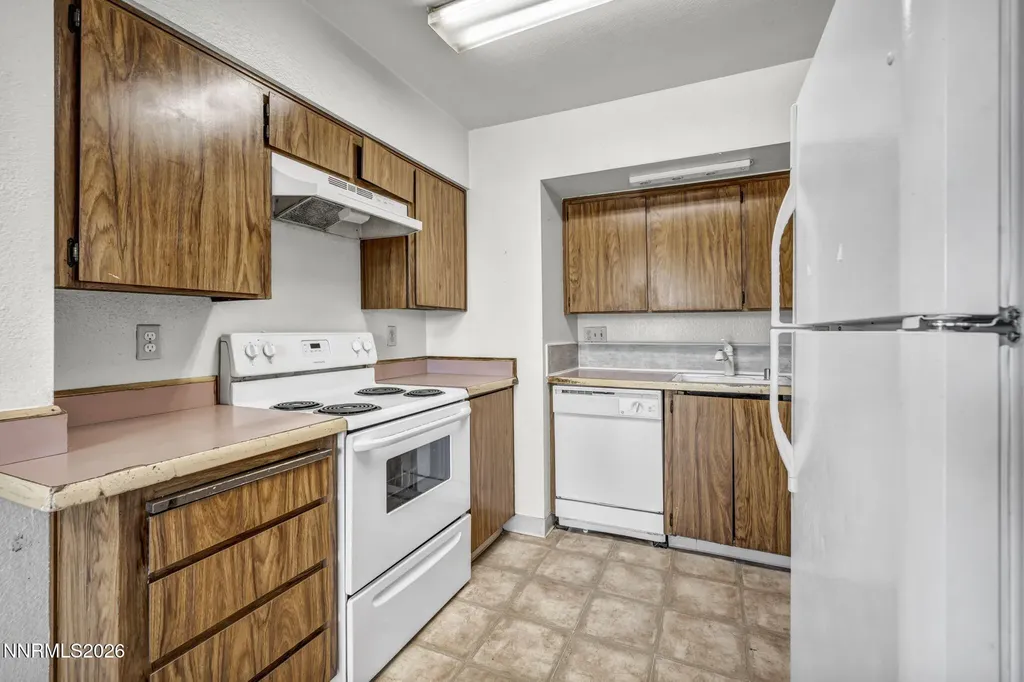 1915 Merchant Sparks NV 89431