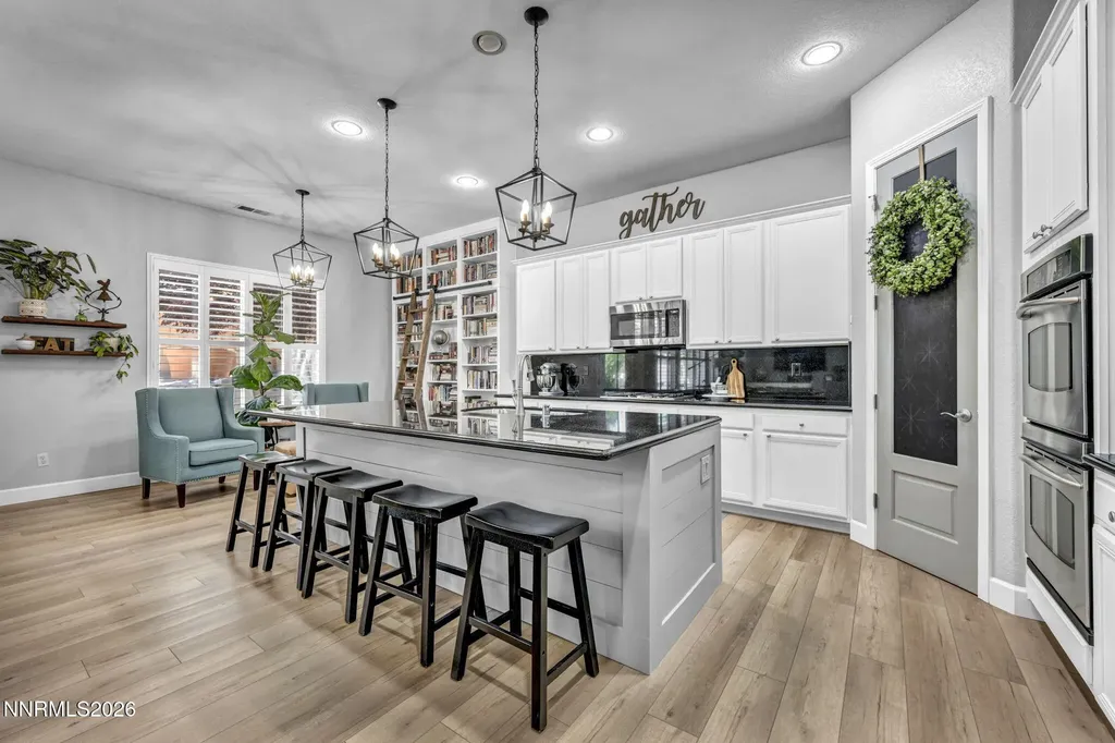 1658 Bridgeview Reno NV 89521
