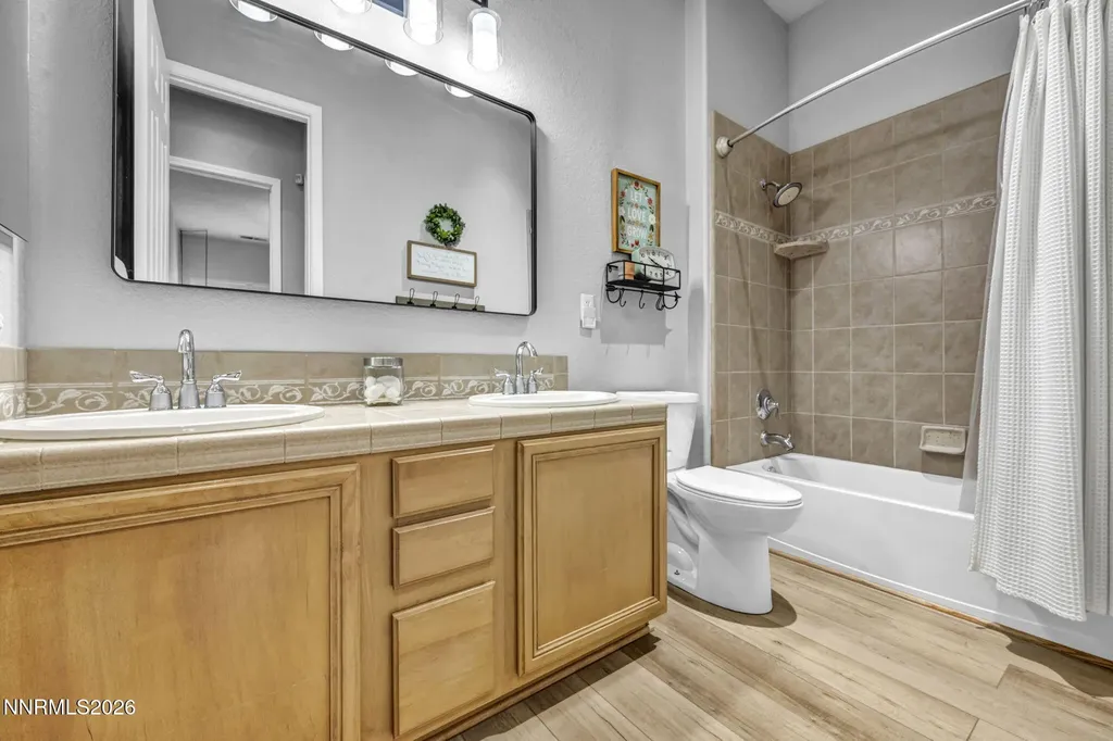 1658 Bridgeview Reno NV 89521