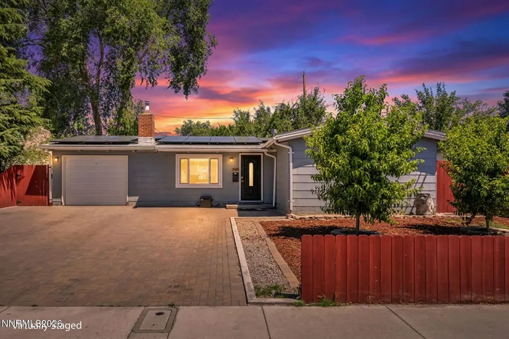1106 Prospect Sparks NV 89431