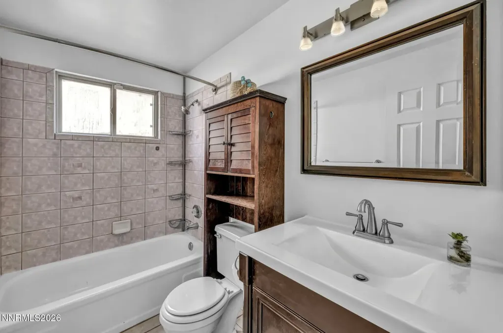 3060 Meadowlands Sparks NV 89431