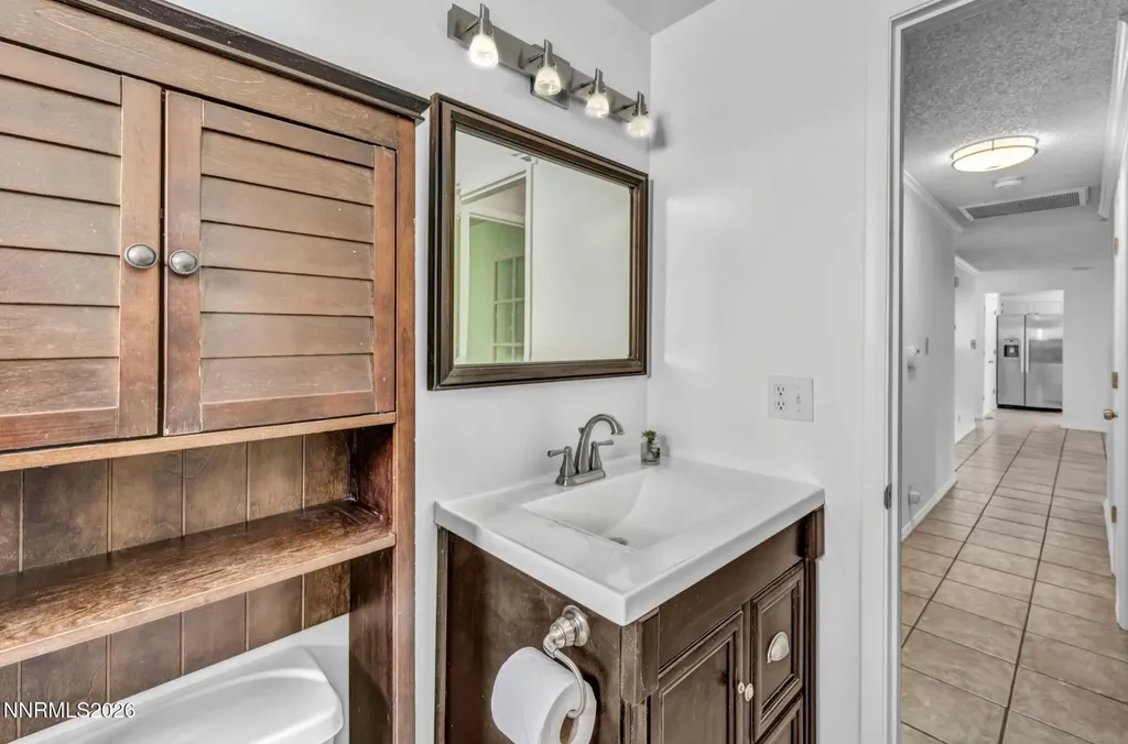 3060 Meadowlands Sparks NV 89431