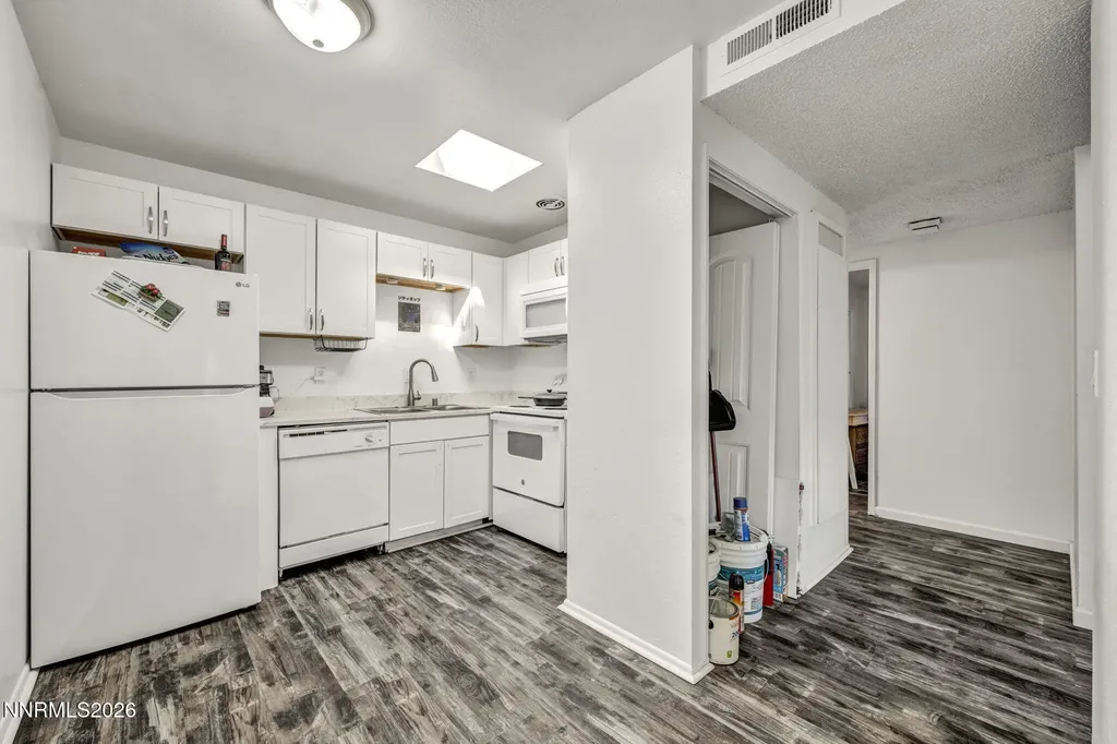 1008 Baywood Sparks NV 89434