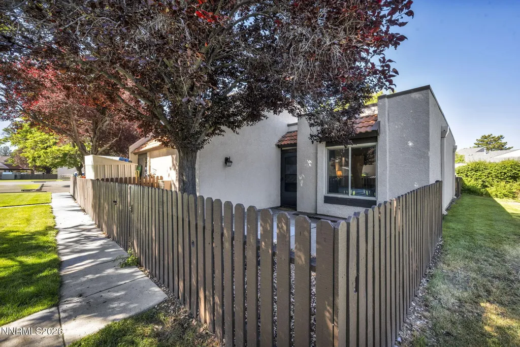 1008 Baywood Sparks NV 89434