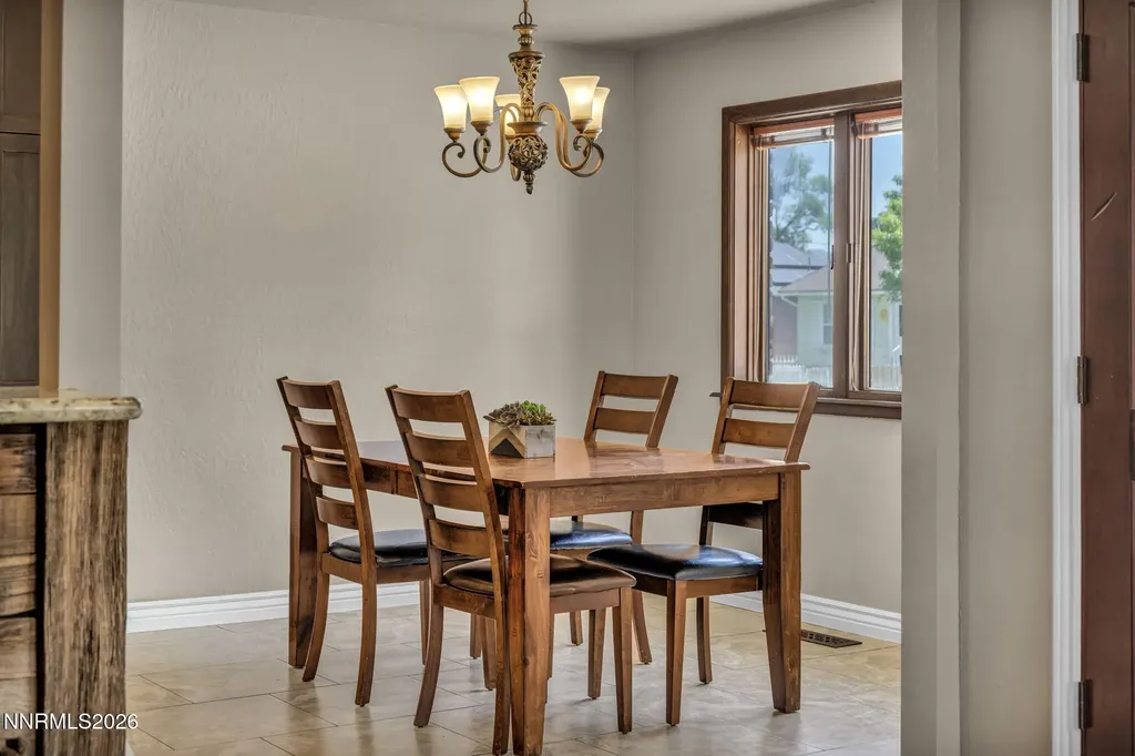 275 Hillcrest Reno NV 89509