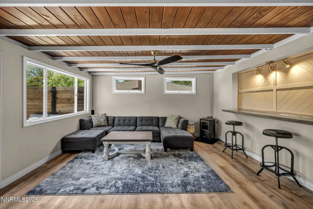 275 Hillcrest Reno NV 89509
