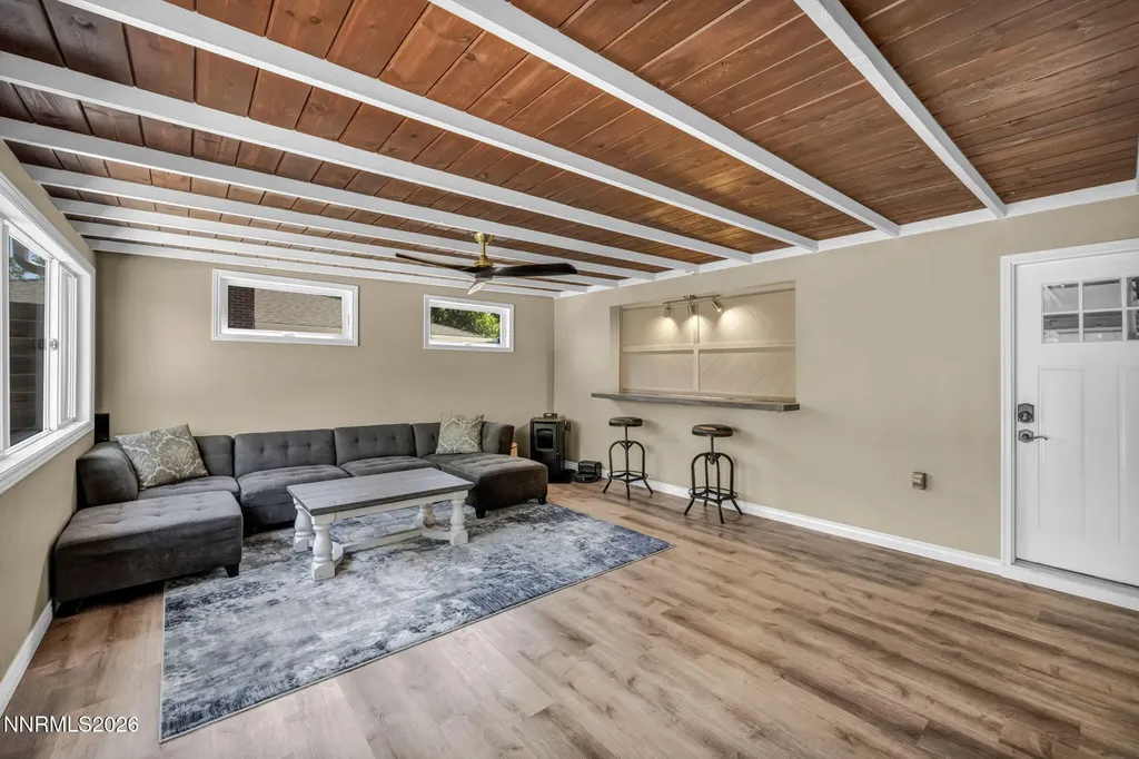 275 Hillcrest Reno NV 89509