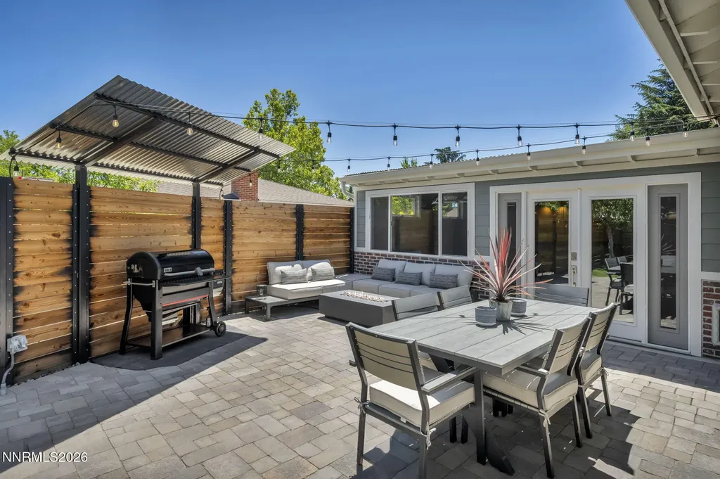 275 Hillcrest Reno NV 89509